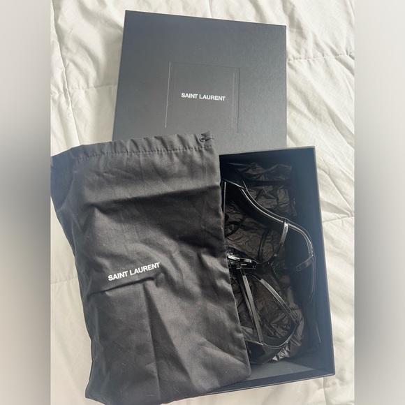 Saint Laurent Cassandra 100 YSL 38 1/2 - Picture 5 of 8
